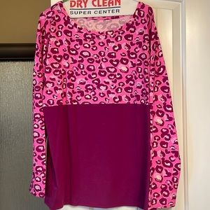 Lilly Pulitzer XL FINN top. Leopard and pink.